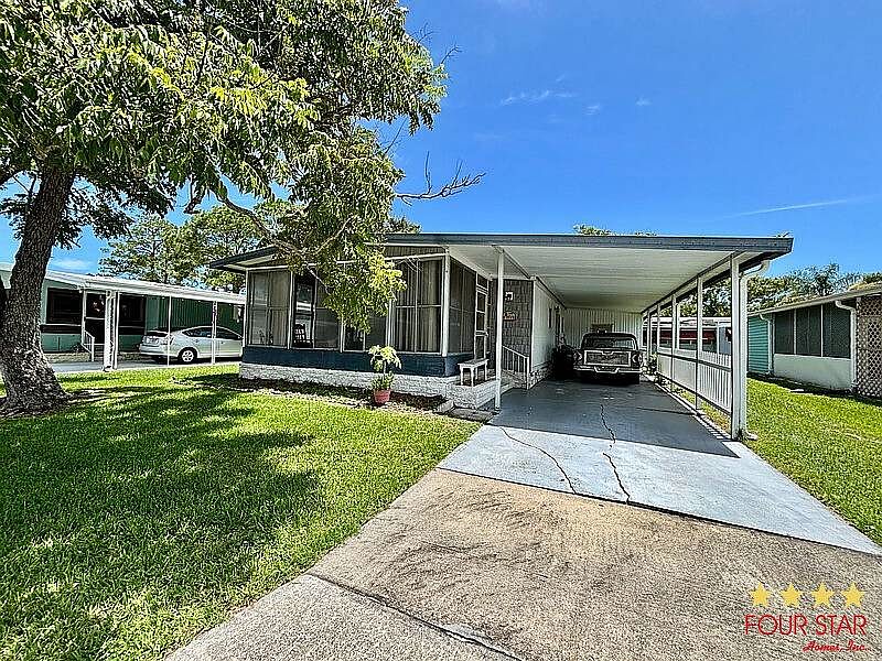 1st image of 115 Regency Dr