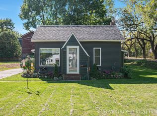 321 W Judd St, Greenville, MI 48838