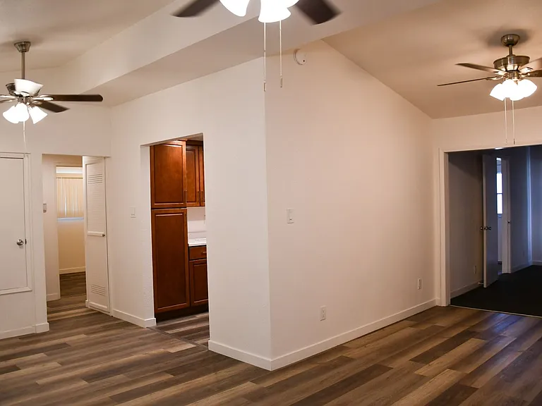 6501 Tillamook Ave — Photo 5