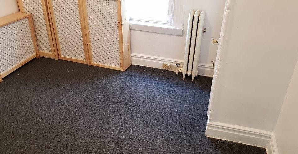 1st image of 302 Woodside Ave APT 2
