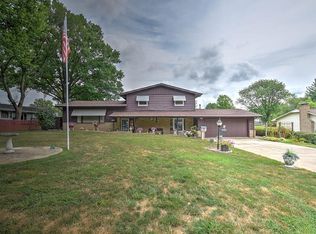 3214 Greenlake Dr, Decatur, IL 62521