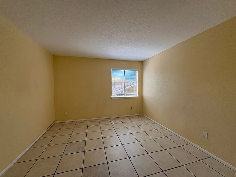 2905 Winkler Ave #719 — Photo 14