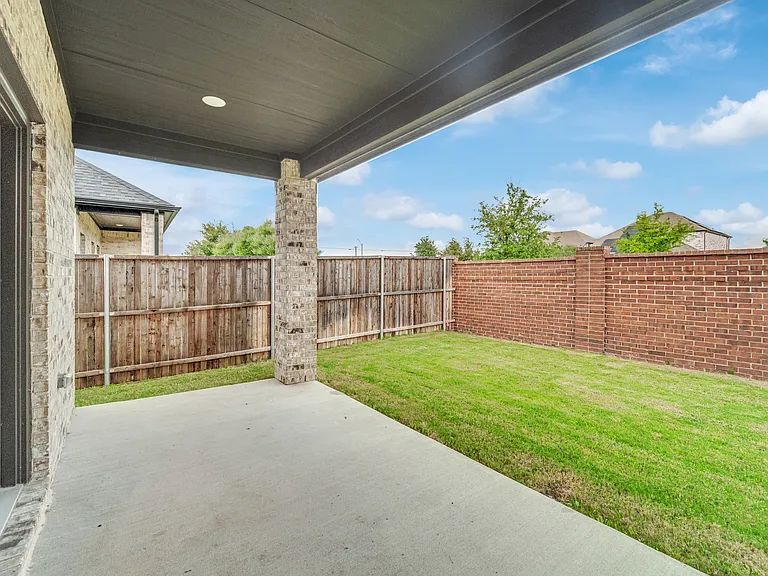 117 Community Dr — Photo 30