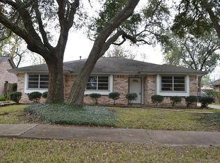 15506 Edenvale St, Friendswood, TX 77546
