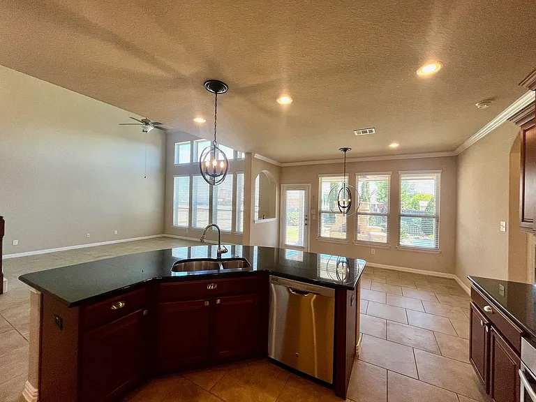 8630 Sierra Sky — Photo 14