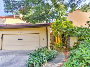 620 Hampton Ridge Dr, Akron, OH 44313