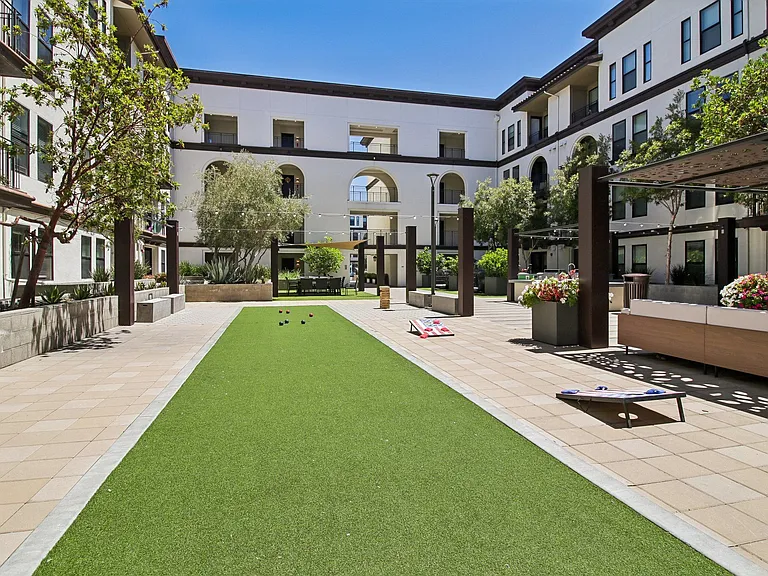 Villas on the Boulevard — Photo 6