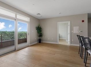 1650 Commonwealth Ave Unit 505, Brighton, MA 02135