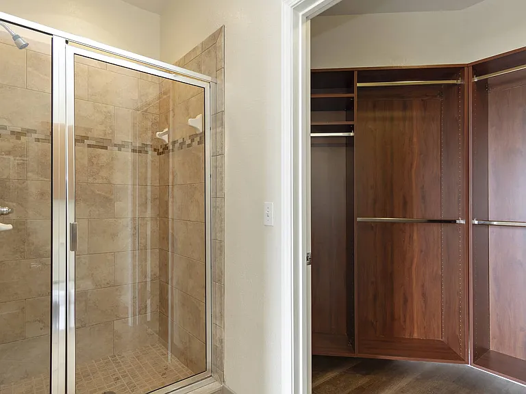 The Vintage Lofts at West End — Photo 13