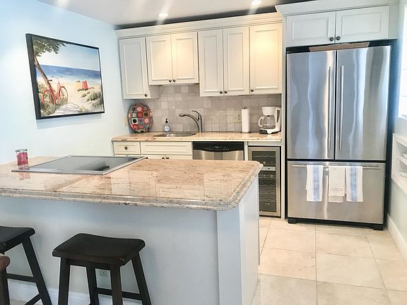 3rd image of 3500 S Ocean Blvd APT 215