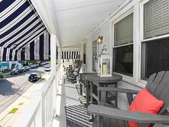 5th image of 849-51 3rd St #851