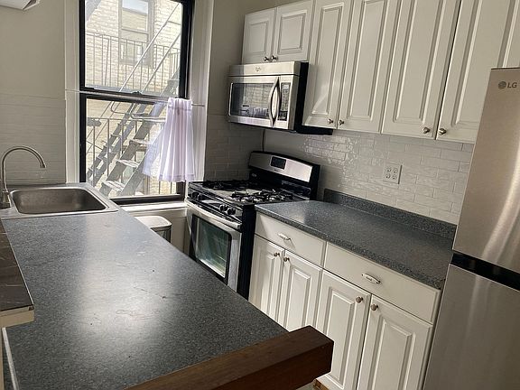 4th image of 21-67 33rd St APT 5H