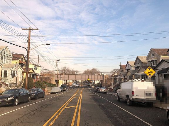 5th image of 15814 111th Ave