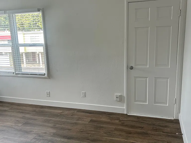 Midtown Commons — Photo 14