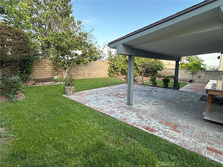 926 W Alfred Pl — Photo 23