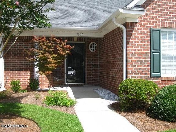 4th image of 1030 Bridgeport Way