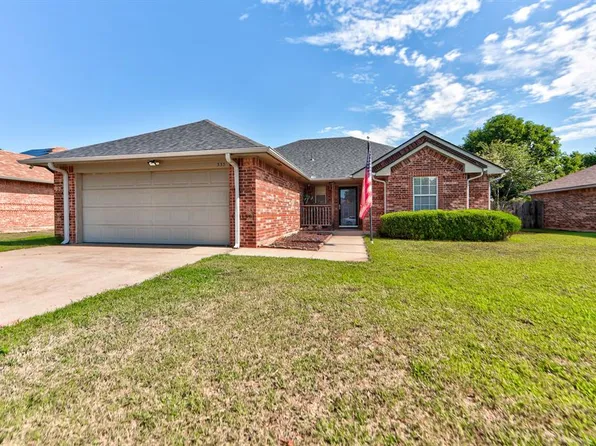 333 NE 9th Pl, Newcastle, OK 73065