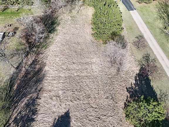 3rd image of 3517 County Road 8 SE