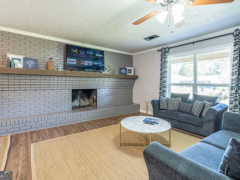 4375 Park St — Photo 7