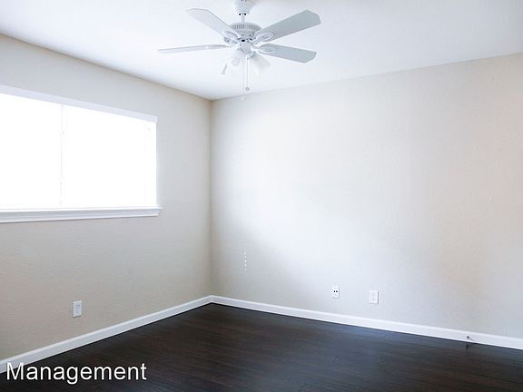 5th image of 5425 Gaston Ave APT 103
