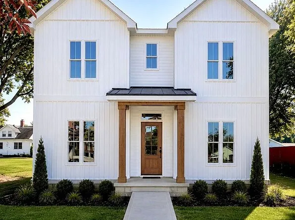 105 S Main St, Pleasant Hill, OH 45359