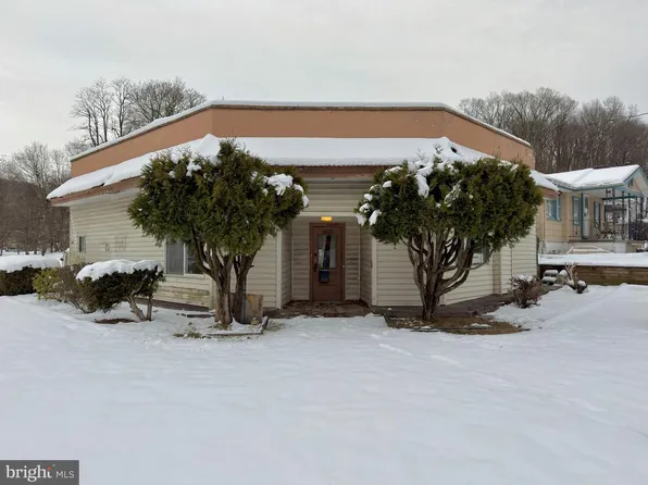 1800 Mount Laurel Rd, Temple, PA 19560