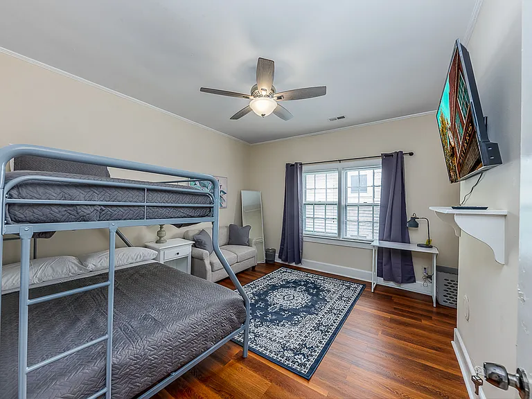 222 Metcalf St — Photo 9
