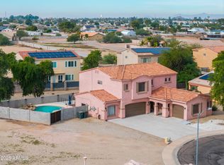 121 N Silverwood Dr, Casa Grande, AZ 85122