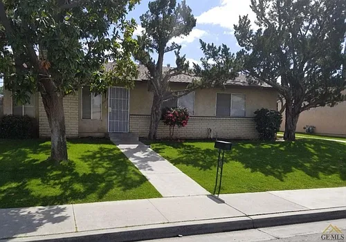 5515 Wilson Rd Photo 1