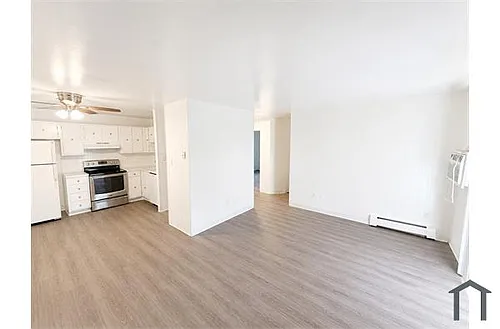 1330 Zephyr St Photo 1