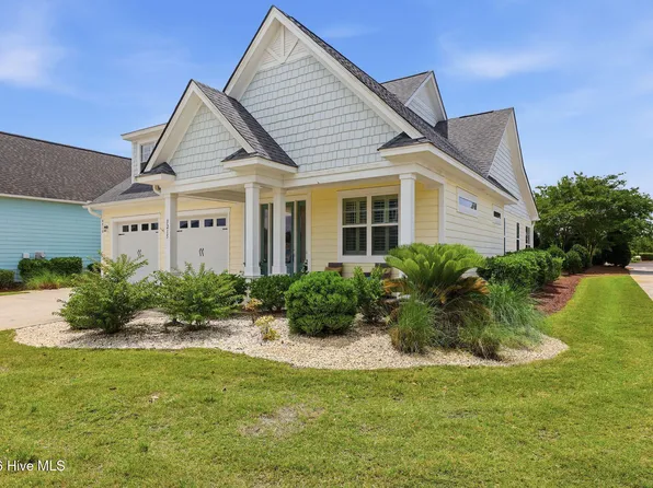 3215 Bay Winds Drive, Southport, NC 28461