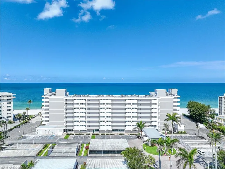 3443 Gulf Shore Blvd N #707 — Photo 1