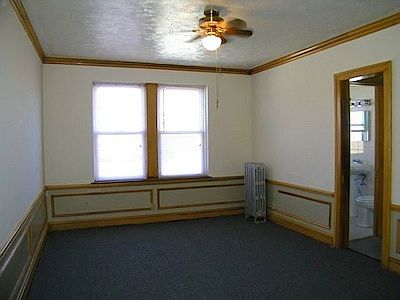 2nd image of 5301 N Ashland Ave APT 205