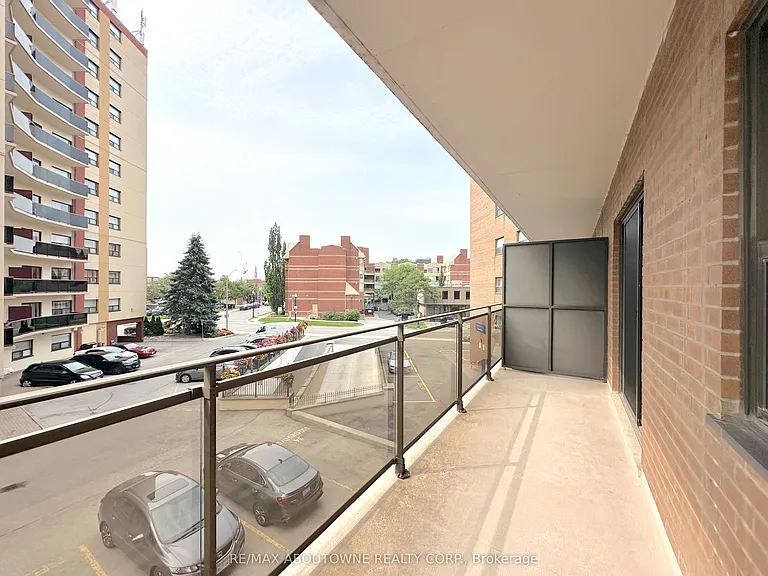135 Allan St #306 — Photo 12