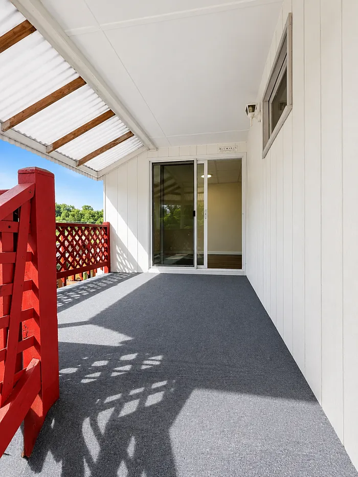 3 bed, 1.0 bath, $1,500 — Photo 3