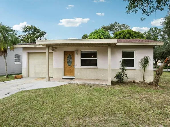 1270 8th Ave NE, Largo, FL 33770