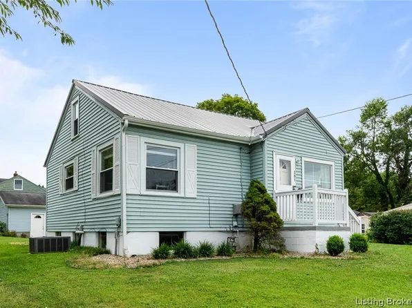 301 E Grandview Drive, Salem, IN 47167