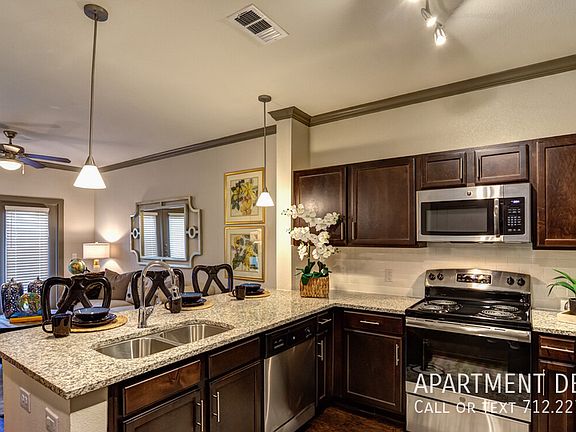 5th image of 33124 Magnolia Cir #2515