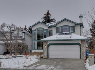 10916 W Valley Springs Rd NW, Calgary, AB T3B 5P7