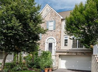 58 Arrowgate Dr, Randolph, NJ 07869