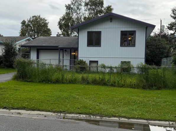 309 N Bonanza St, Palmer, AK 99645