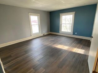 110 W 3rd St, Washington, IA 52353