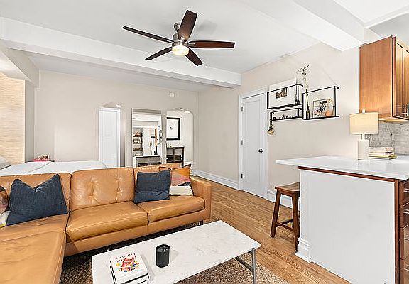 3rd image of 200 E 16th St APT 2E