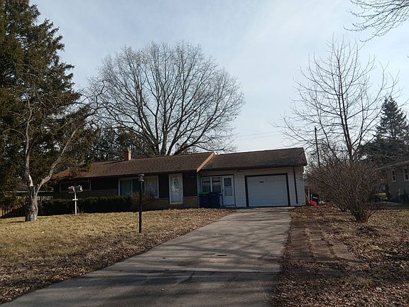 2nd image of 2592 Hemmeter Rd