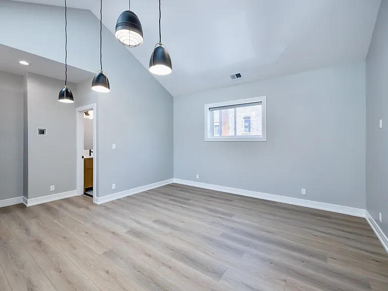 1809 S Laflin St #2R — Photo 7
