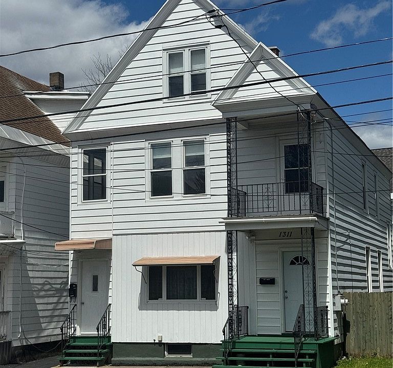 1st image of 1311 Mary St