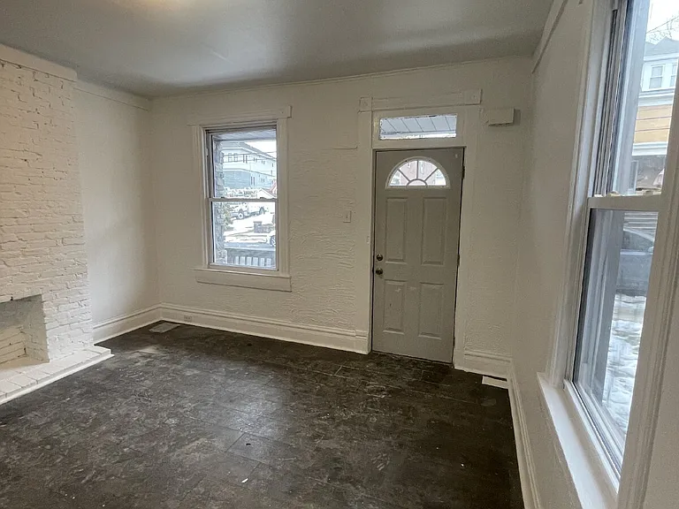 126-136 S Spring Ave #128 — Photo 4