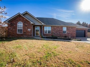 501 Warrick Way, Centerton, AR 72719