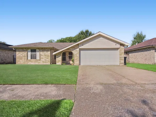 1323 Castle Glen Dr, Houston, TX 77015