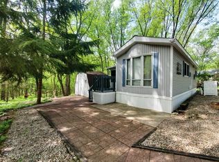 495 Sunset Cir, Edgerton, WI 53534